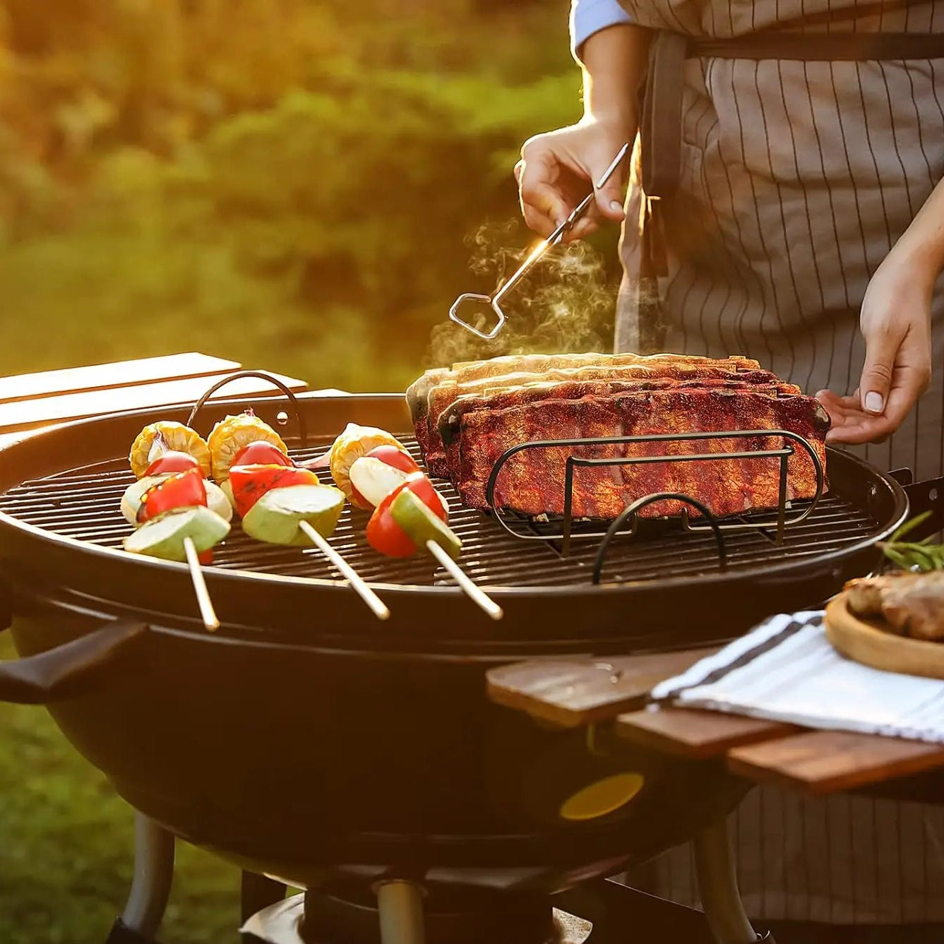 LMETJMA BBQ Rib Racks Non-Stick Coated Steel Roasting Barbecue Meat Roasting Grilling Stand Holds 4 Rib Rack For Gas Grill JT25t
